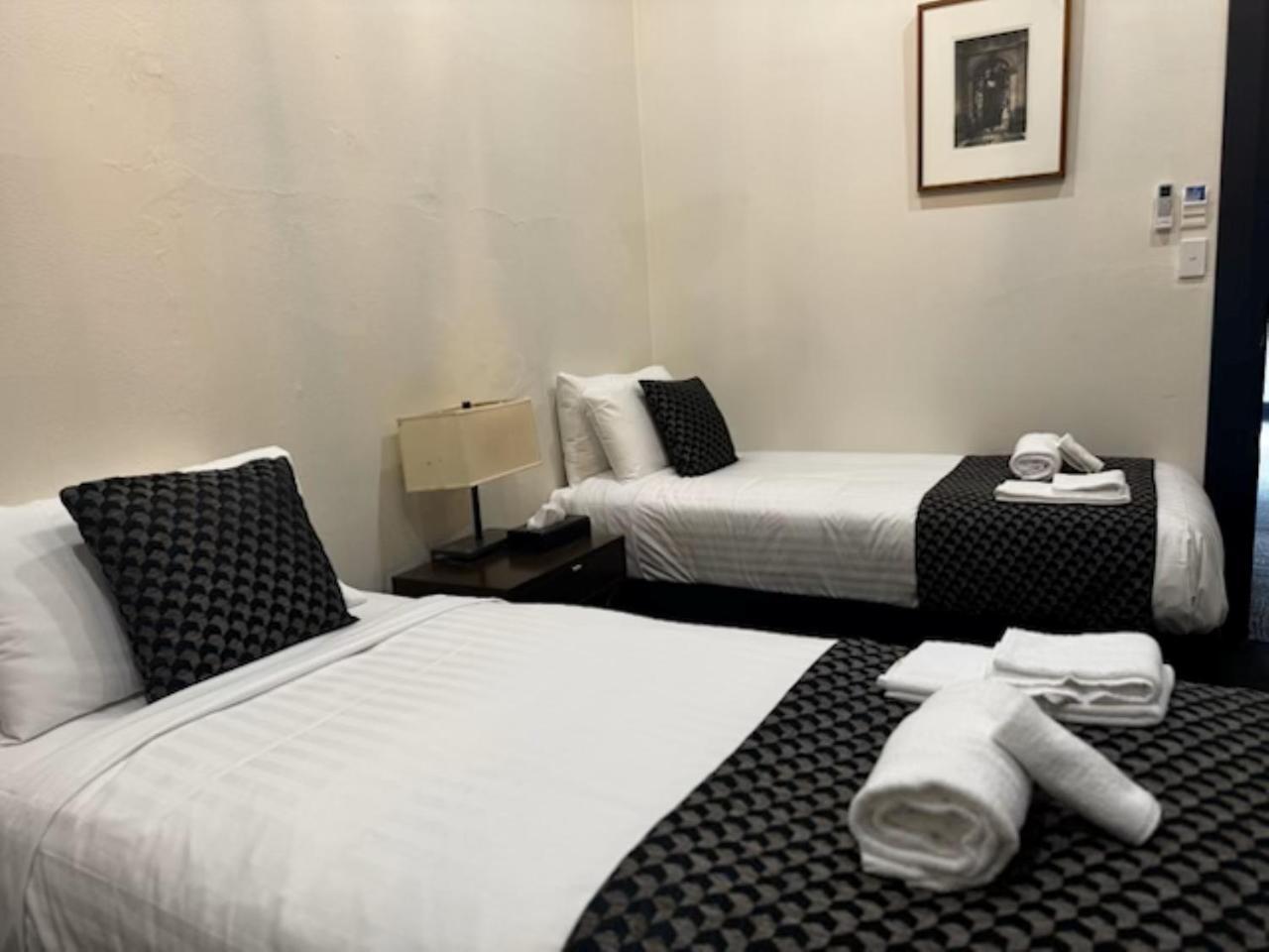The Hampden Suites Wagga Wagga Exterior photo
